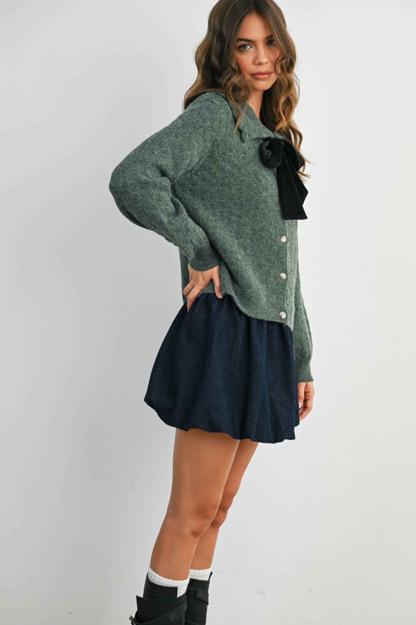 Button-Up Bow Front Collared Long Sleeve Top - BMC7776: IVORY / BLACK / L