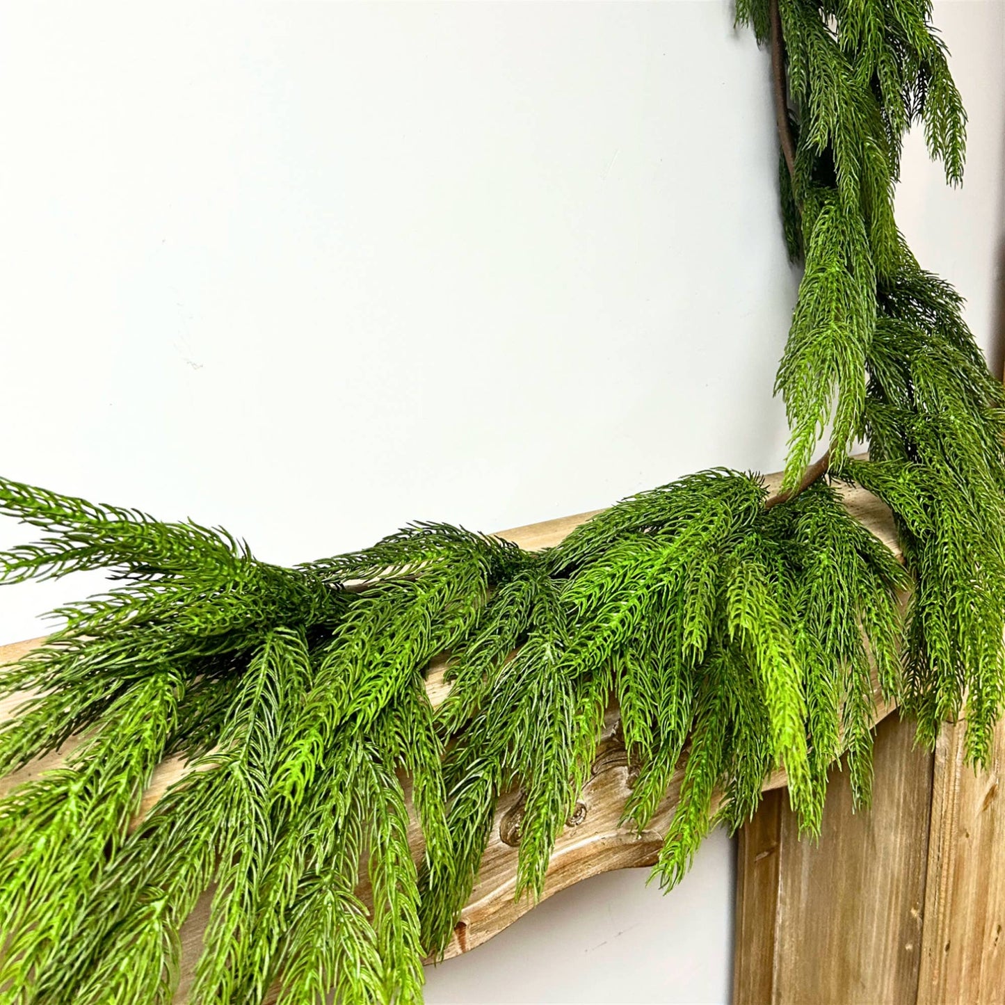 Real Touch Grand Norfolk Garland 72''
