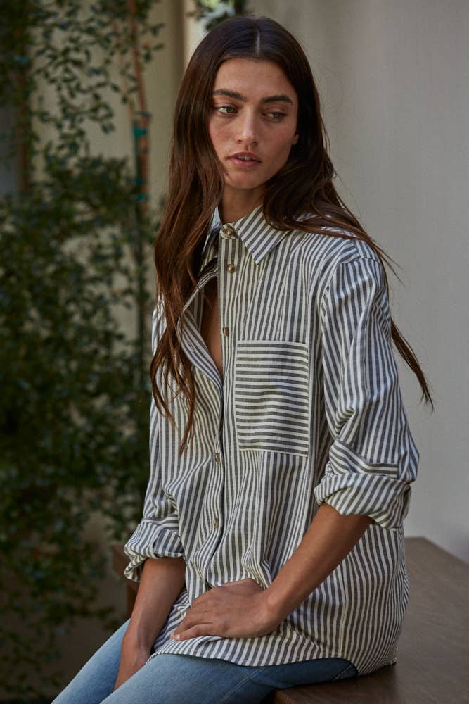 L5611 | Woven Cotton Collar Neck Button Front Long Sleeve: Blue / M