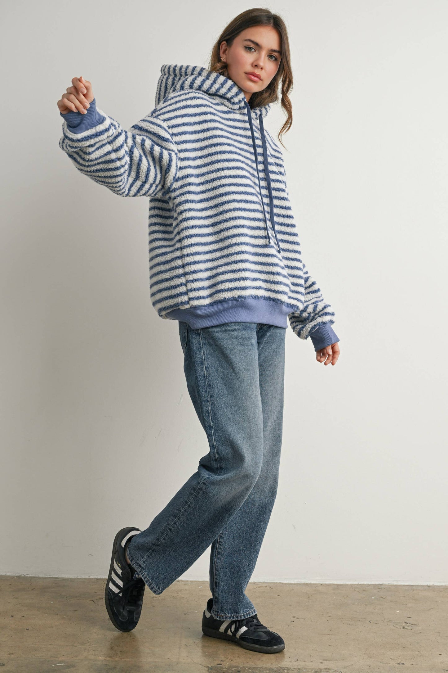 Brushed Striped Puffy Hoodie - BMT7801: BLUE / IVORY / S